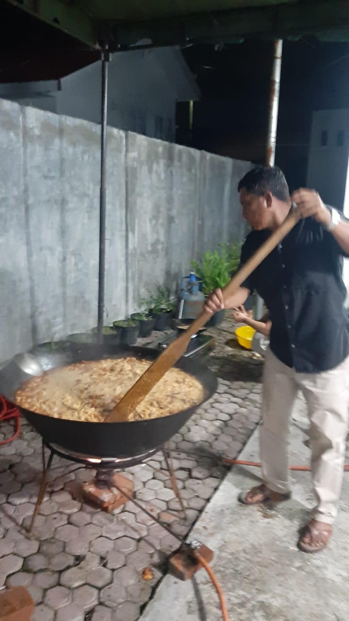 Kegiatan Malam masak Kambing Para Pemuda